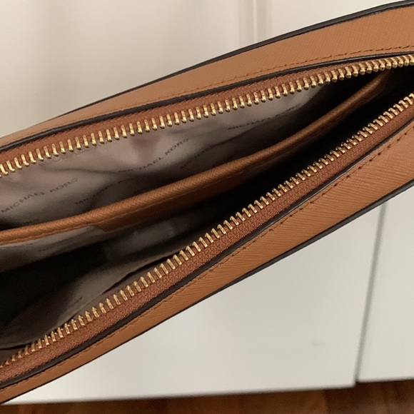 Tan bag - Picture 4 of 6